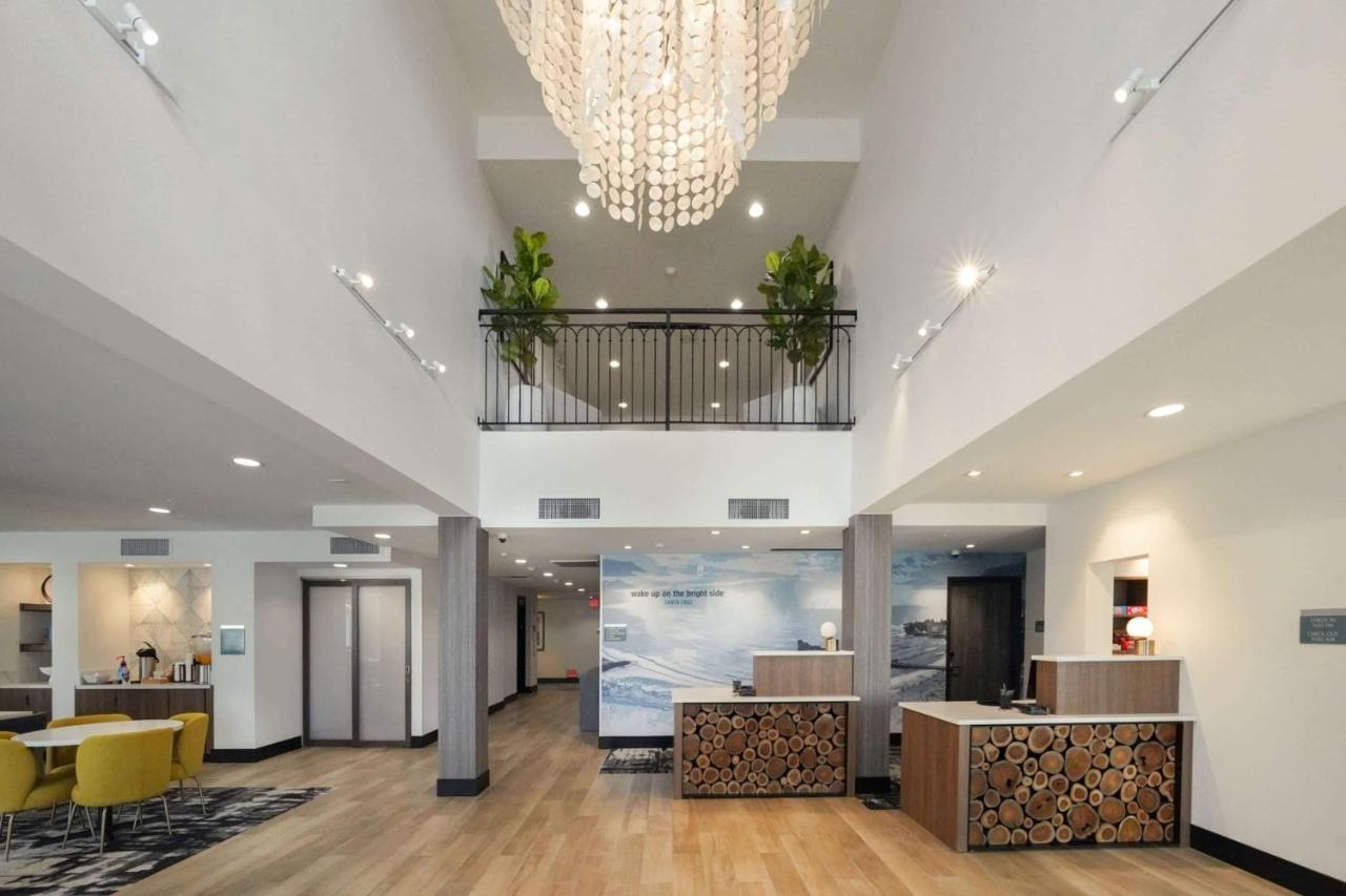 La Quinta Inn & Suites By Wyndham Санта-Крус Экстерьер фото