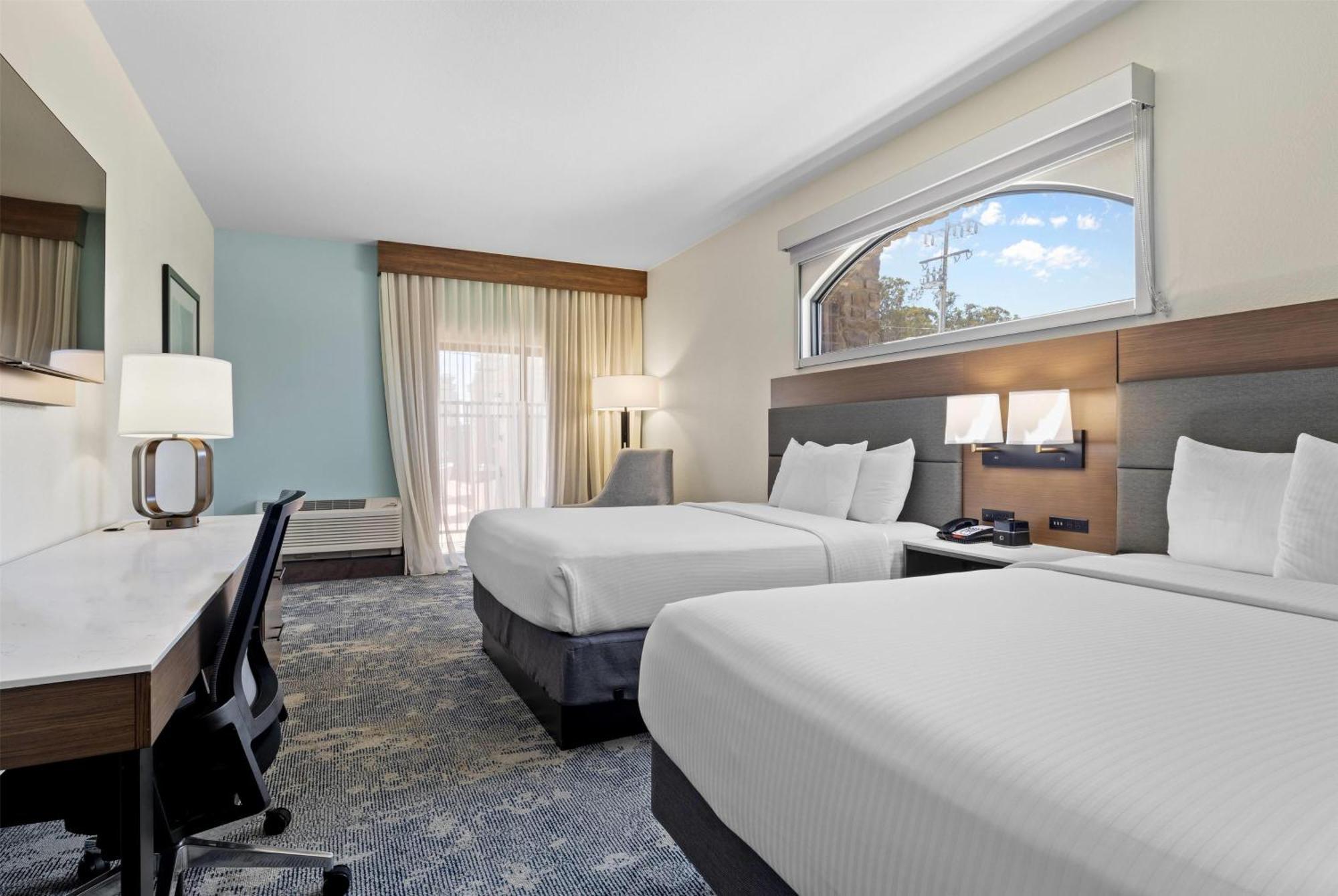 La Quinta Inn & Suites By Wyndham Санта-Крус Экстерьер фото