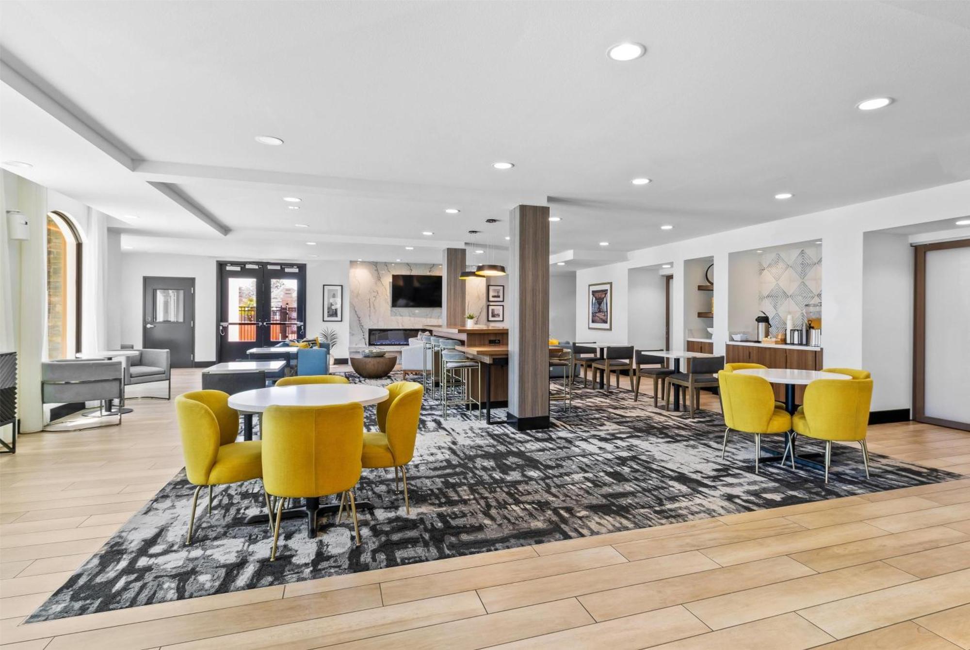 La Quinta Inn & Suites By Wyndham Санта-Крус Экстерьер фото